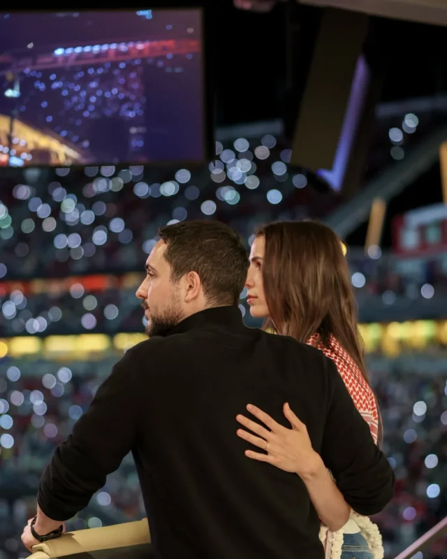 الأمير الحسين والأميرة رجوة برسالة إلى منتخب الأردن