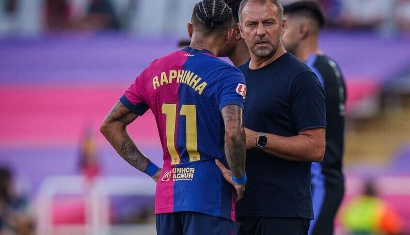 رسميًا.. برشلونة يطلب شراء مهاجم الأهلي المصري