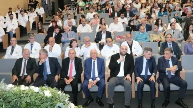 وزير الصحة احتفل بتخرّج طلاب البلمند: مسؤوليتكم تمتد إلى خدمة مجتمعكم
