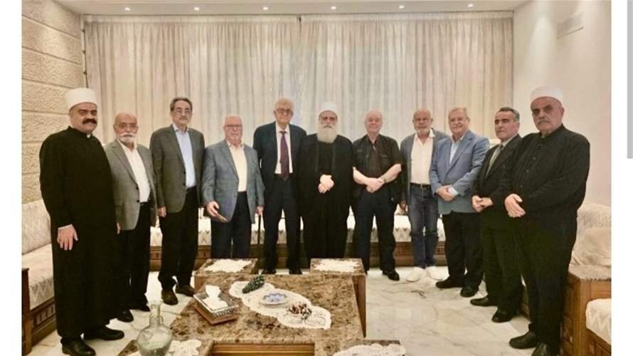 شيخ العقل يتصل بقائد الجيش معزيا وبوزير الأشغال مهنئا بمطار القليعات