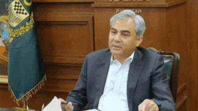 وزير باكستاني في إيران بعد تأجيل محادثات طهران وواشنطن في سويسرا