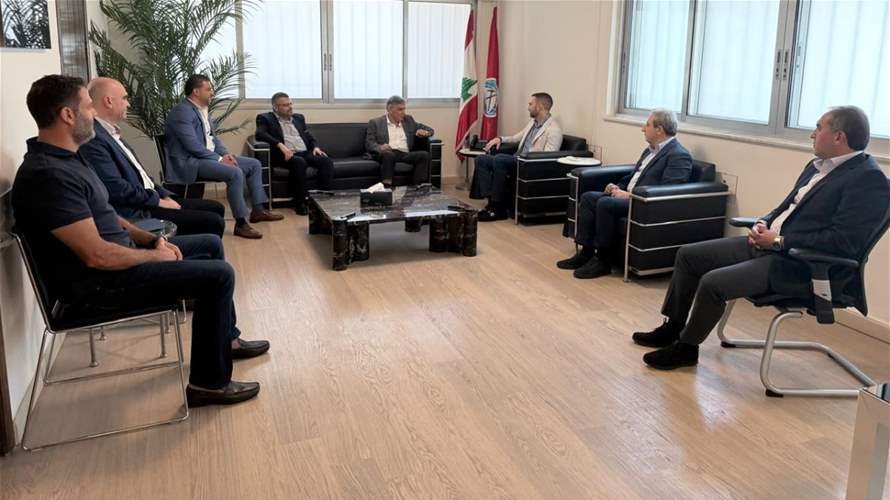 تيمور جنبلاط استقبل نقيب أطباء بيروت… وهذا ما جرى بحثه