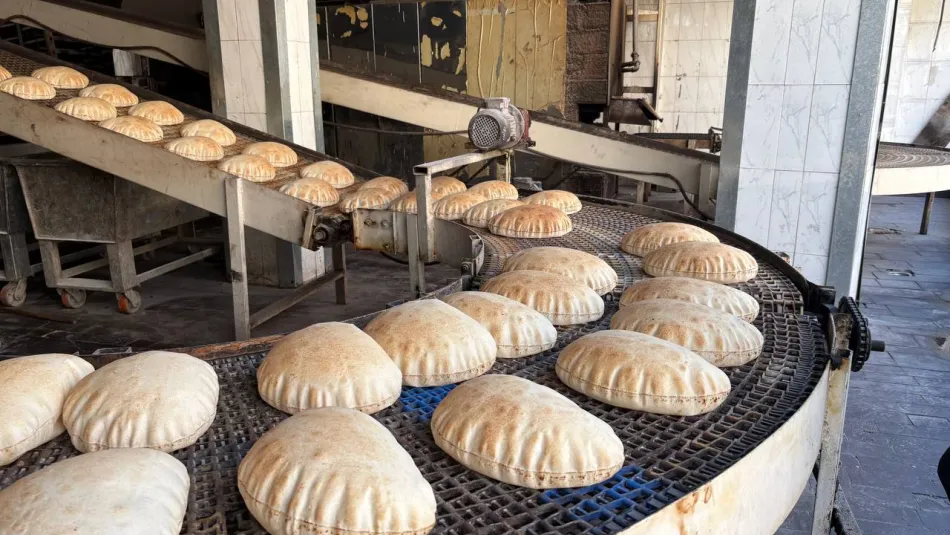 تخفيض عدد أرغفة الخبز يثير استياء السوريين نور ملحم