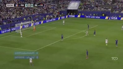 فرنسا تتأهل لدور الـ32 في كأس العالم بثلاثية في مرمى العراق
