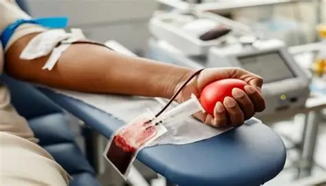دعوة واسعة للتبرع بالدم وتأمين المخزون الطبي لحالات الطوارئ